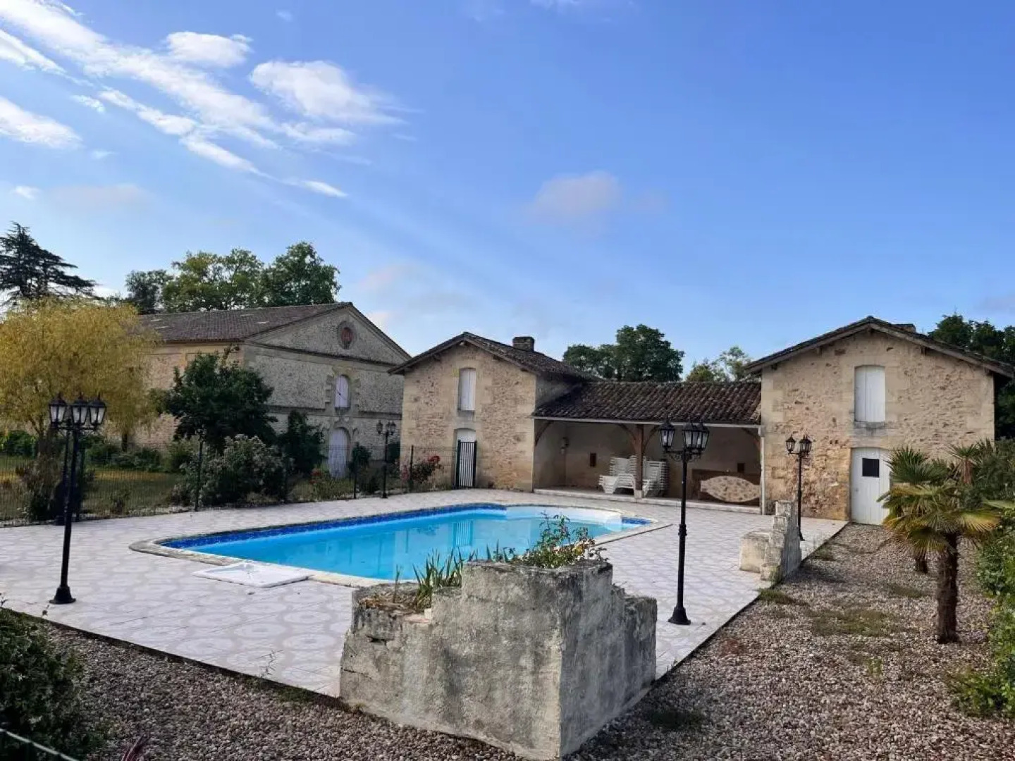 Domaine clos et arboré de 3 ha avec deux maisons