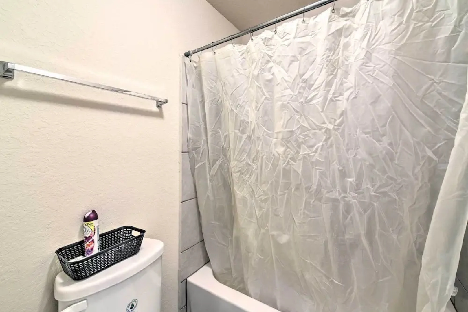 Spacious Conroe Home - 6 Mi to The Woodlands!