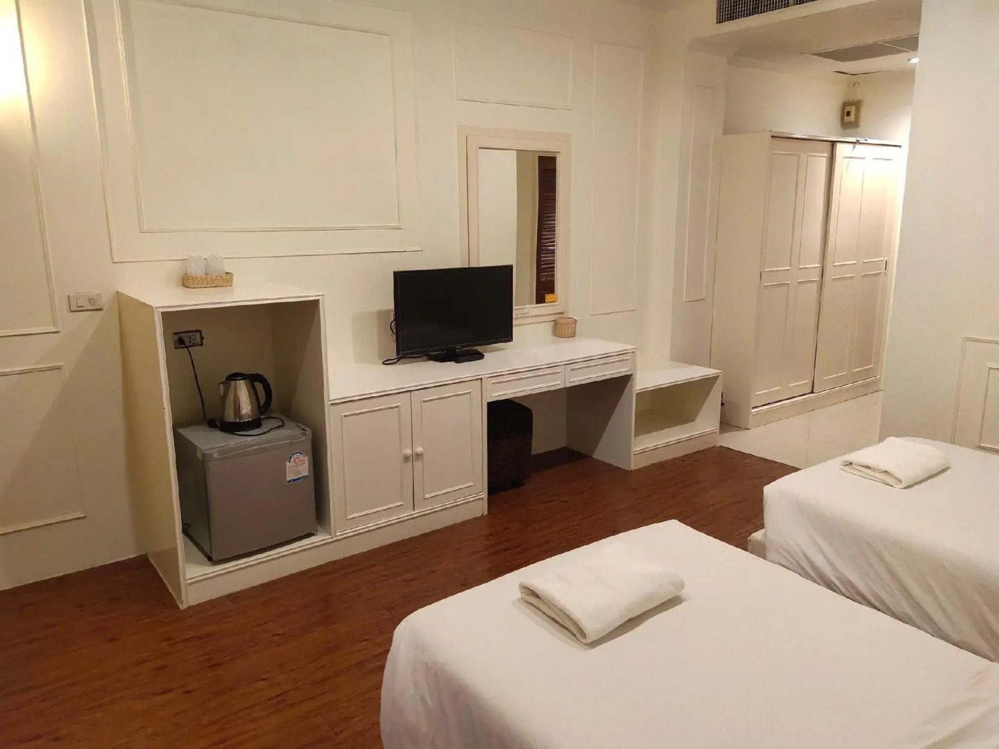 Golden Dragon Resort