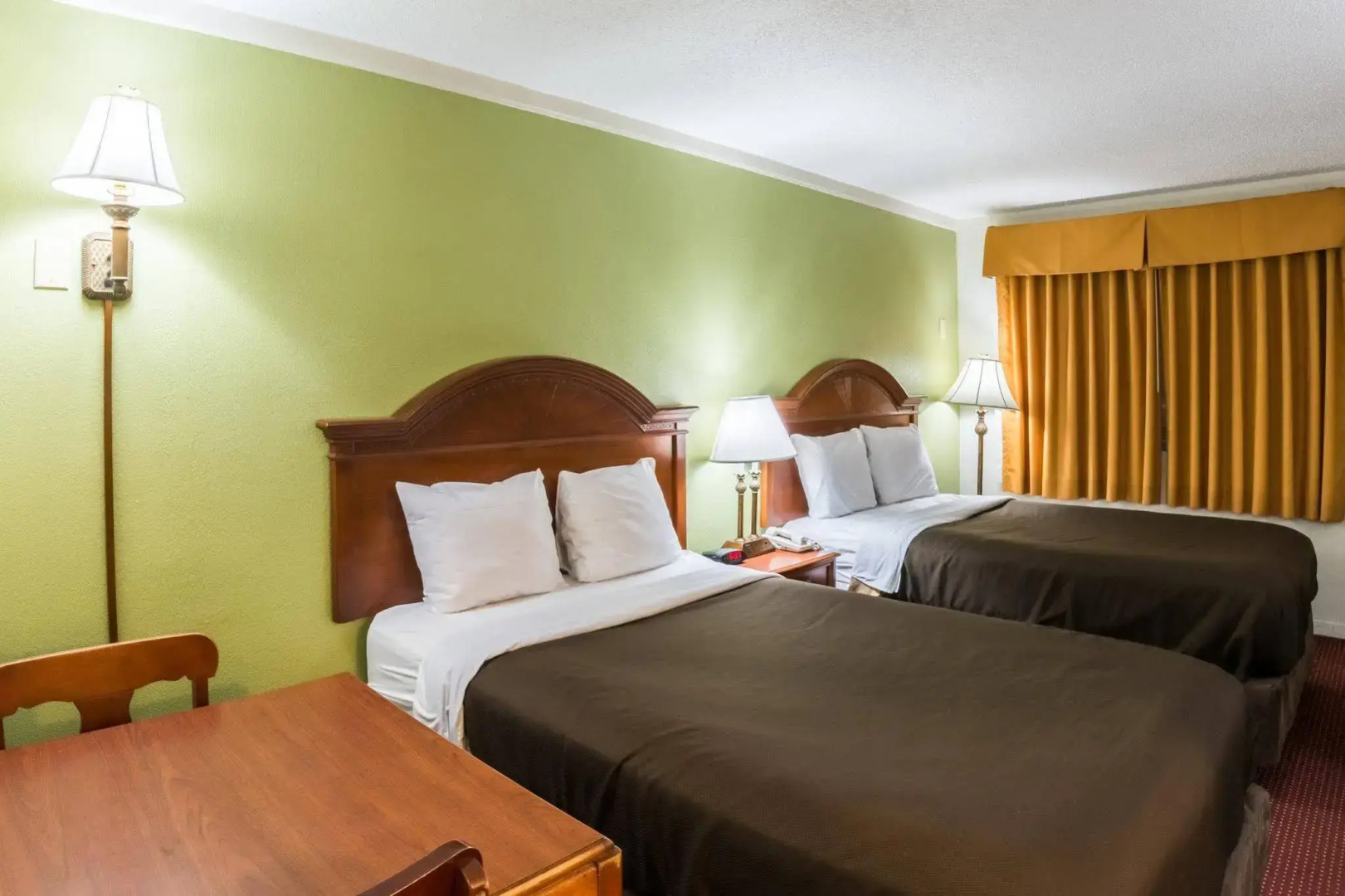 Suburban Studios Florence I-95