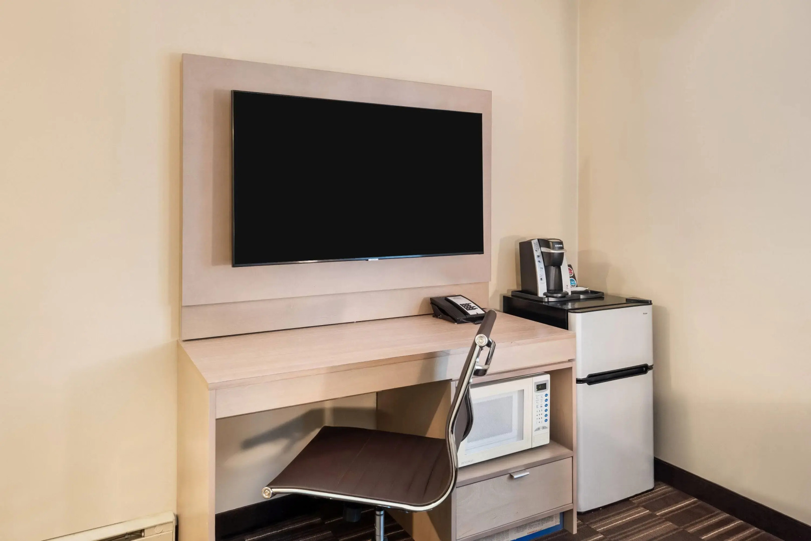 Days Inn by Wyndham Nanaimo