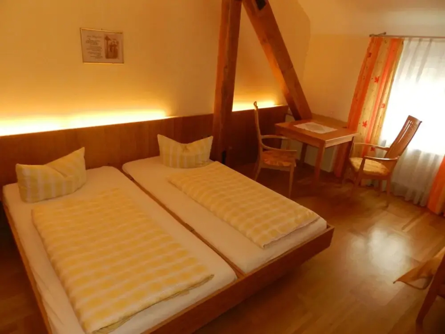 Gasthaus-Pension Zum Kreuz