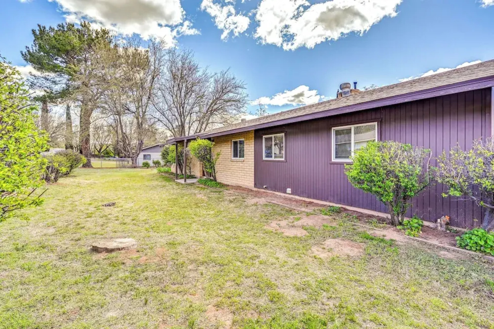Pet-friendly Camp Verde Home w/ Gas Grill!