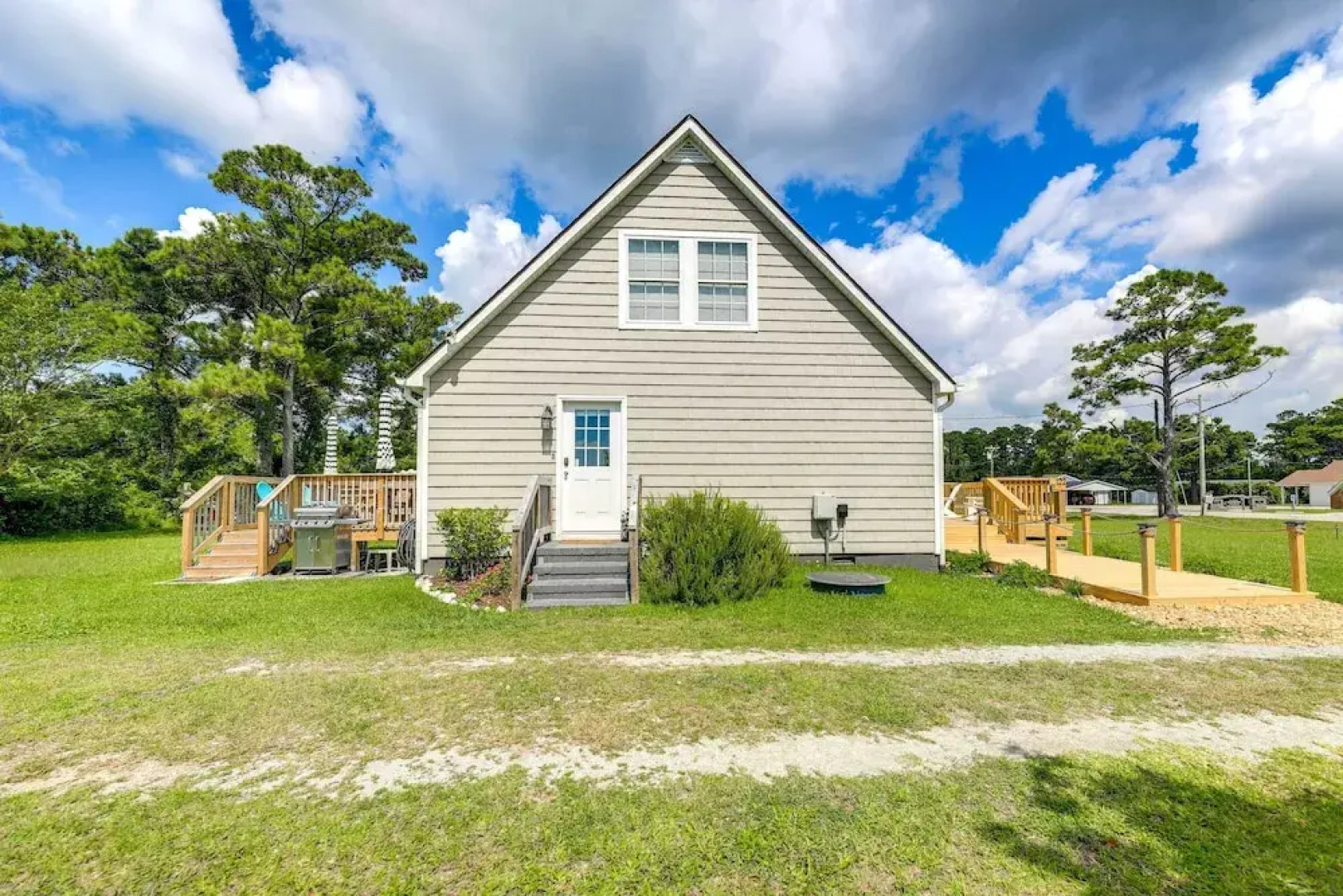 'the Willowberry House' With Deck & Grill!