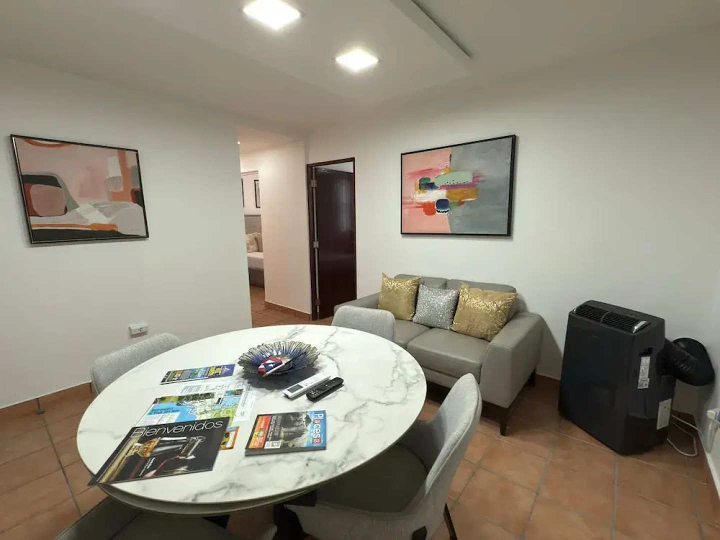 3 Bed 1 Bath 1 Park Plaza Universidad