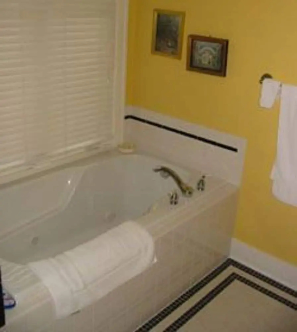 The Villa Bed & Breakfast - Adults Only