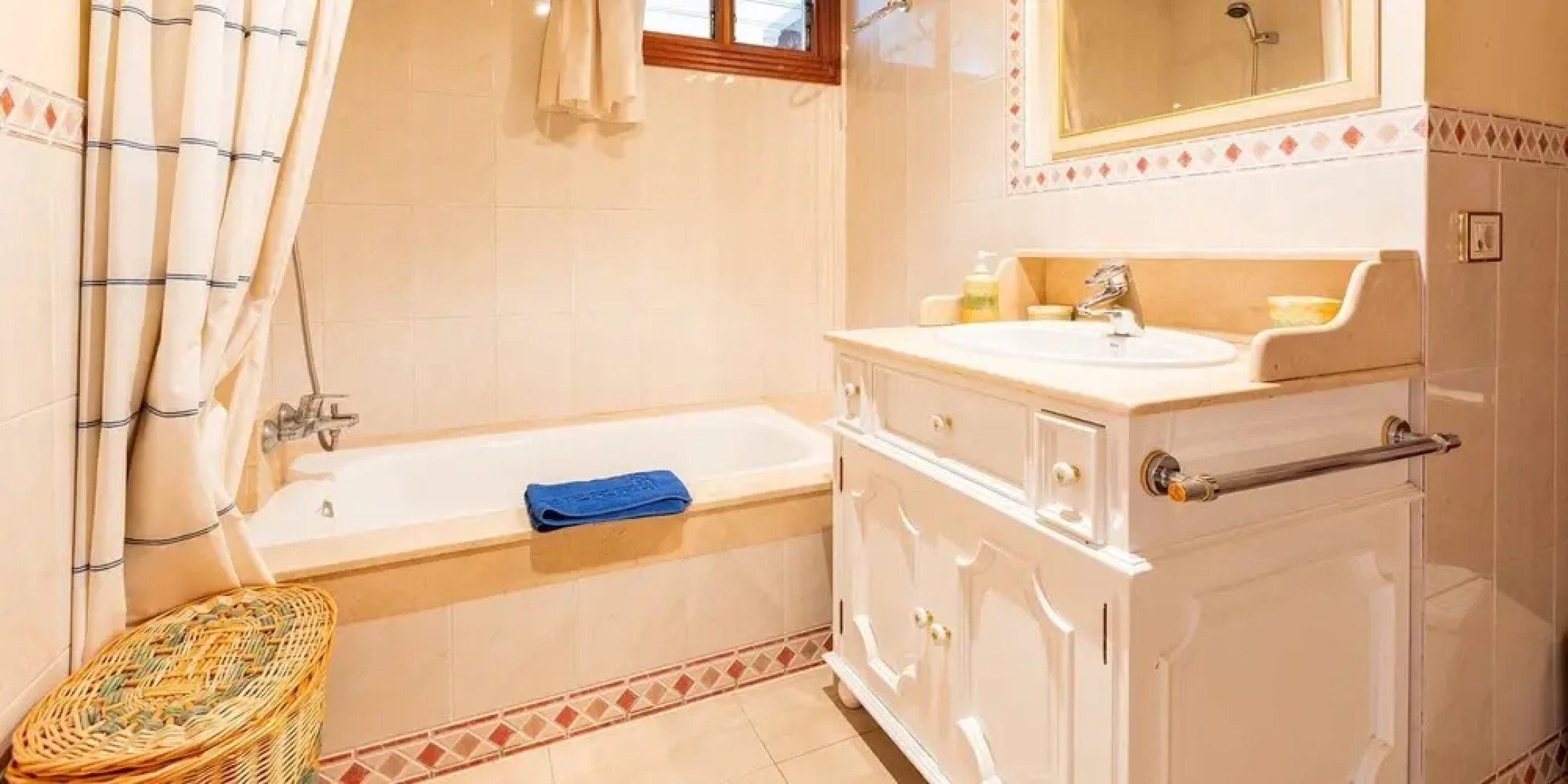 Penthouse Reducto Beach