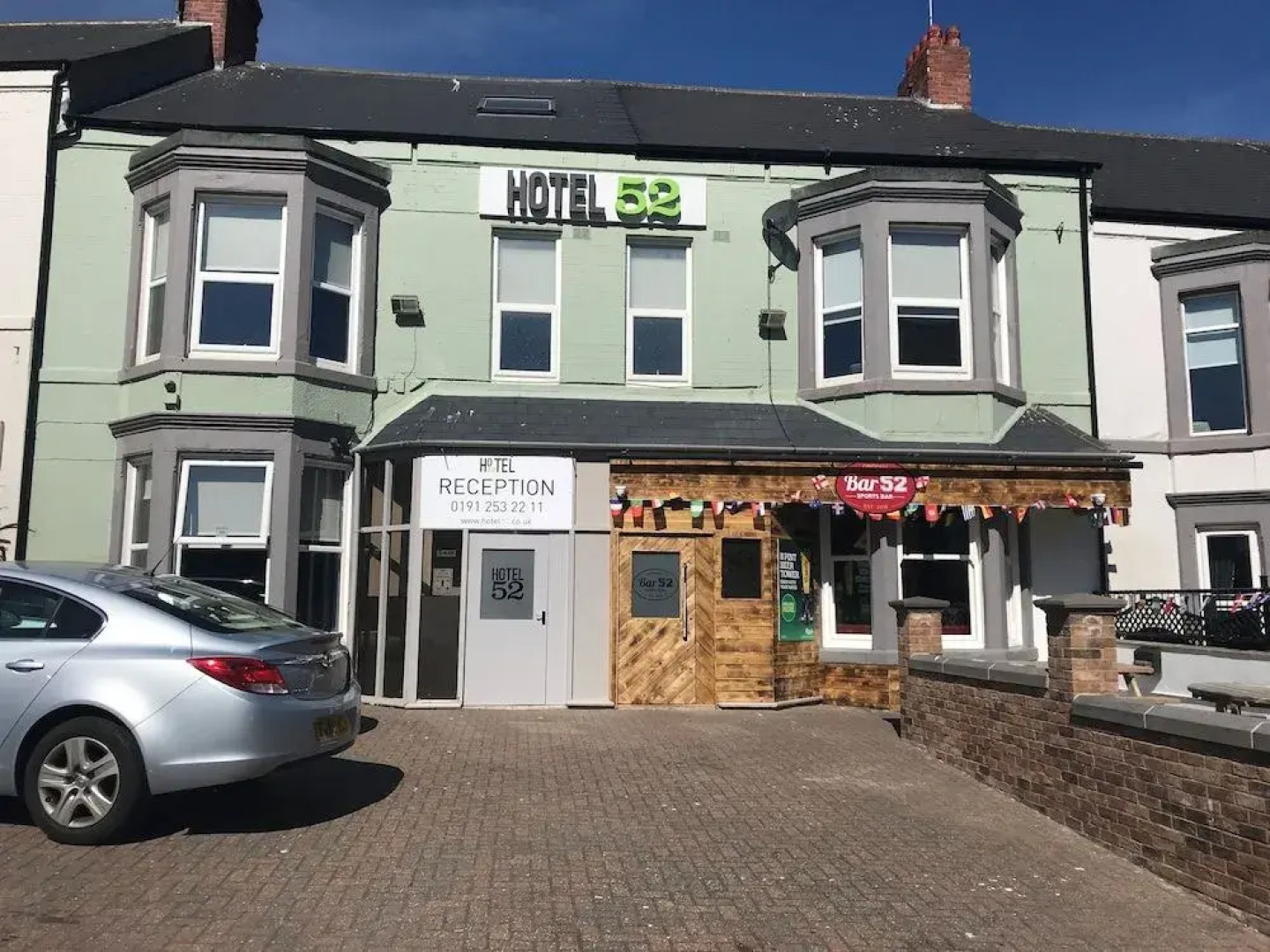 Hotel 52; Sure Hotel Collection by Best Western