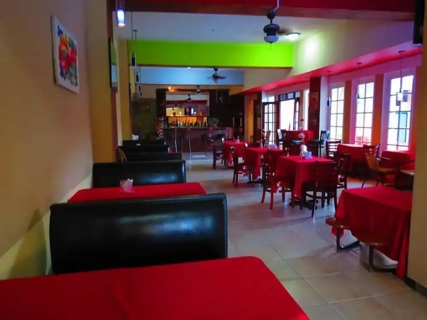 Art-Deco Beach Hotel