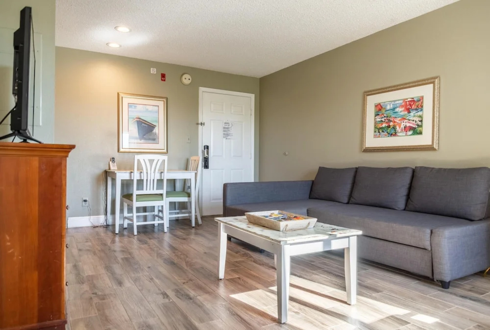 Palm Studio by Orlando Short Term