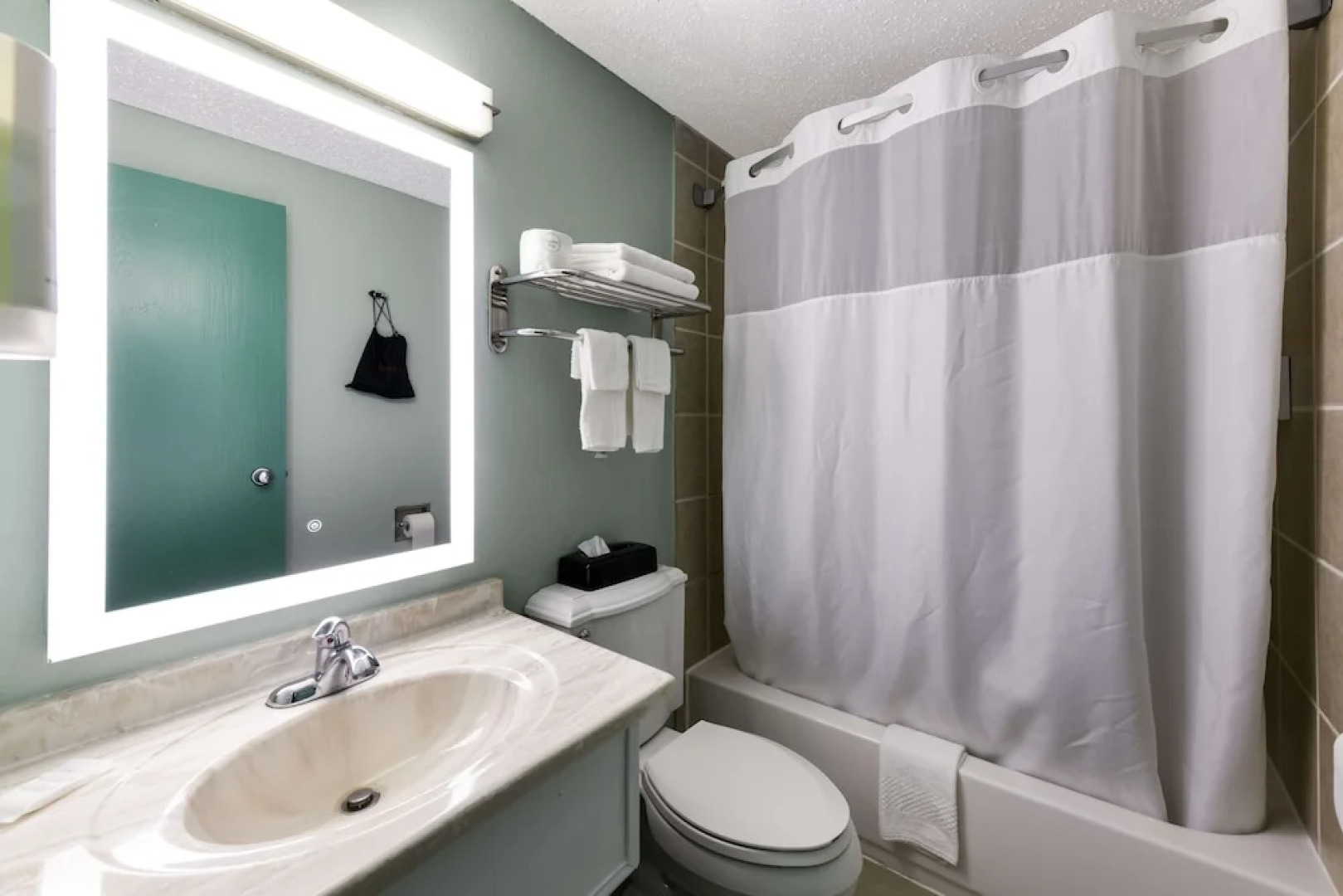 Baymont by Wyndham Liberty MO