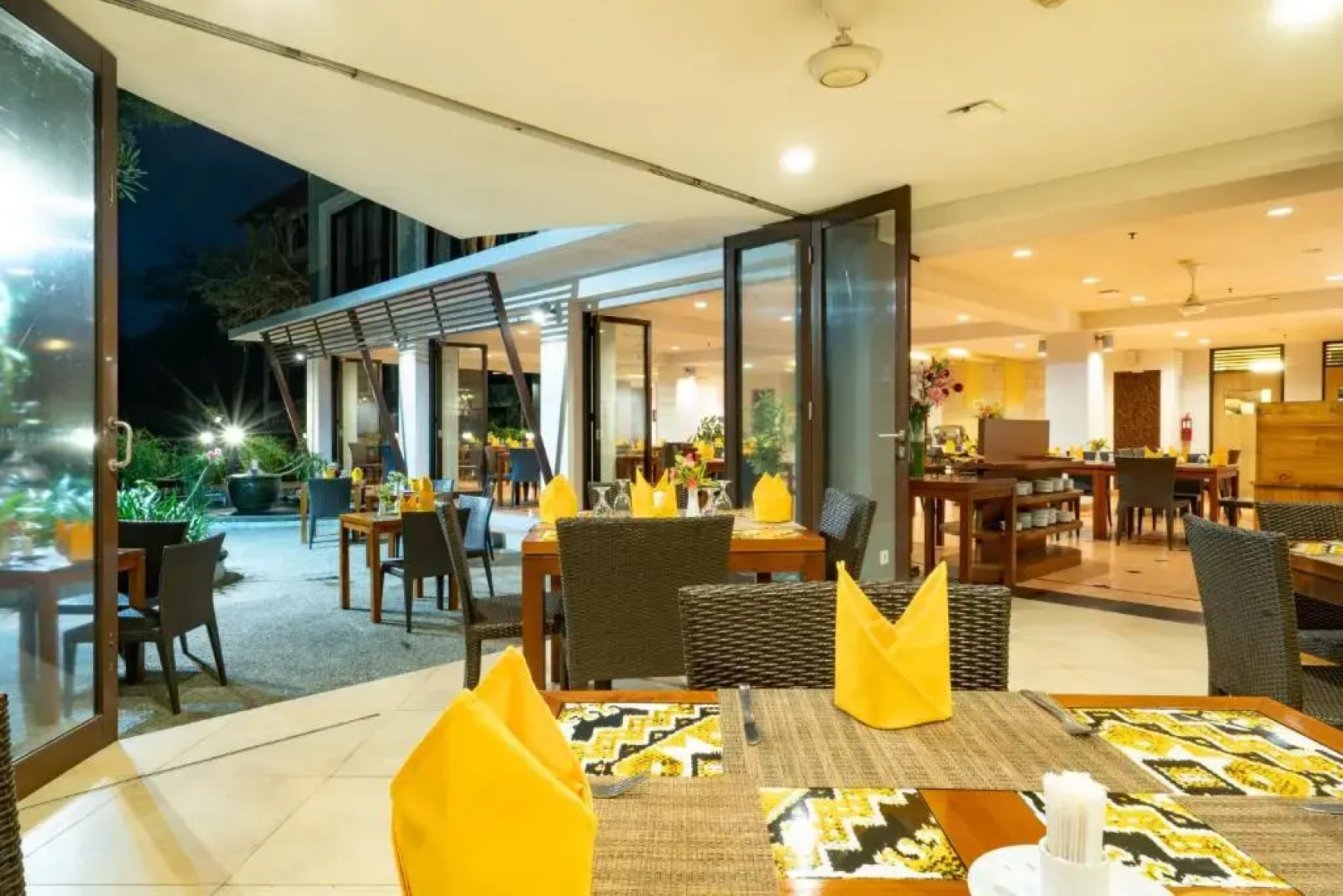 Bintang Flores Hotel