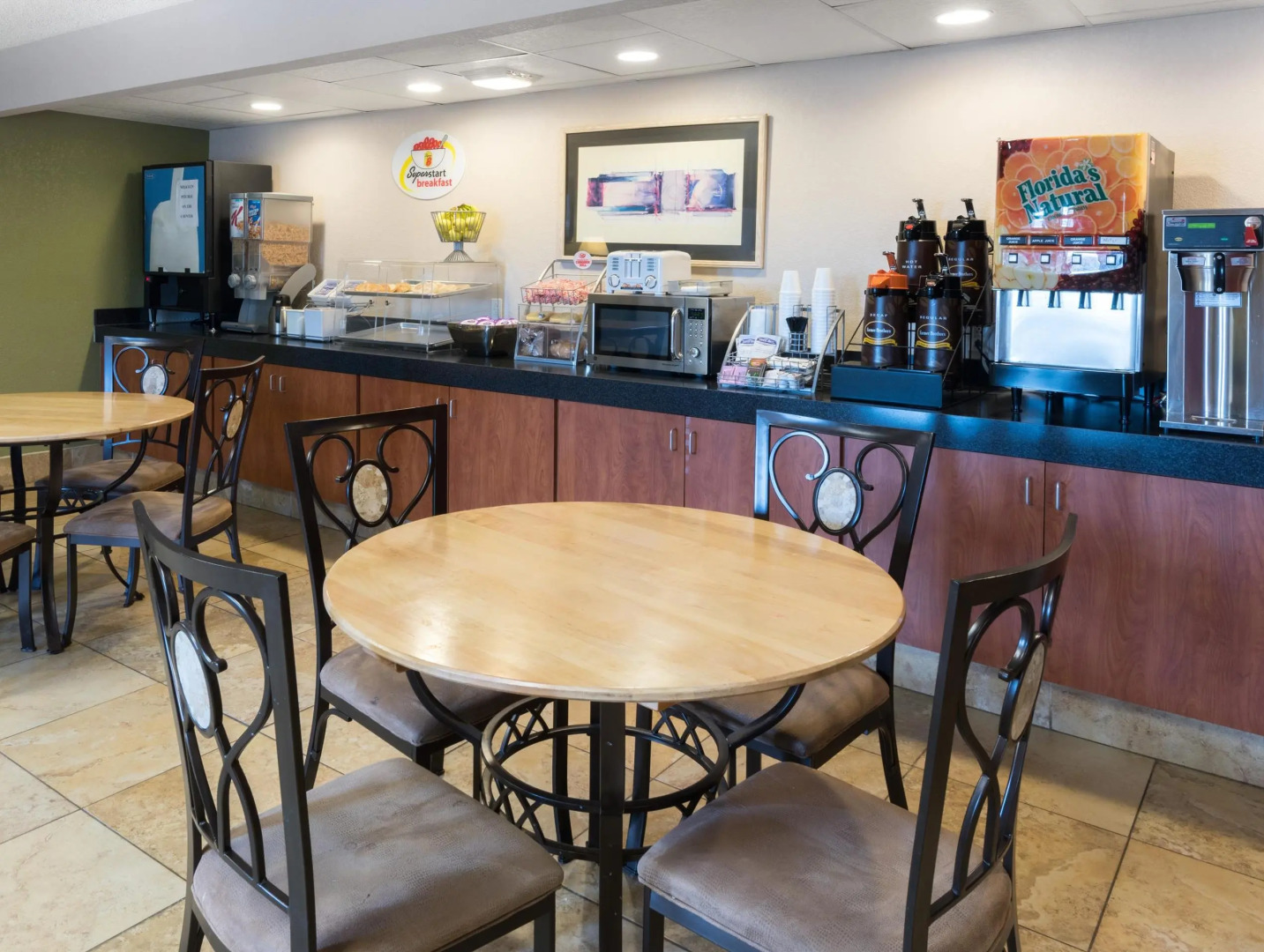 Super 8 Strongsville