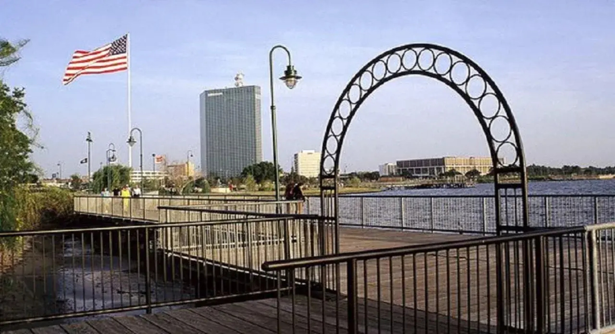 Отель Wyndham Lake Charles