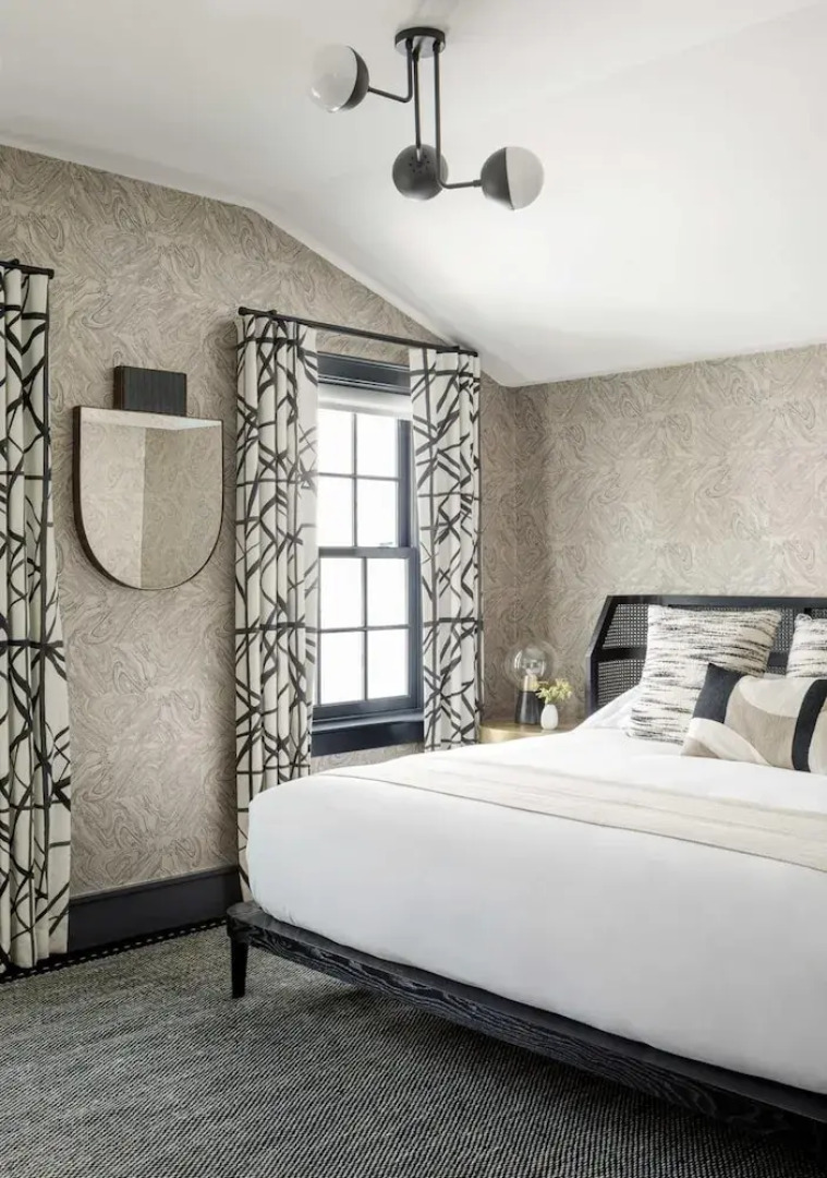 The Richard, The Edgartown Collection