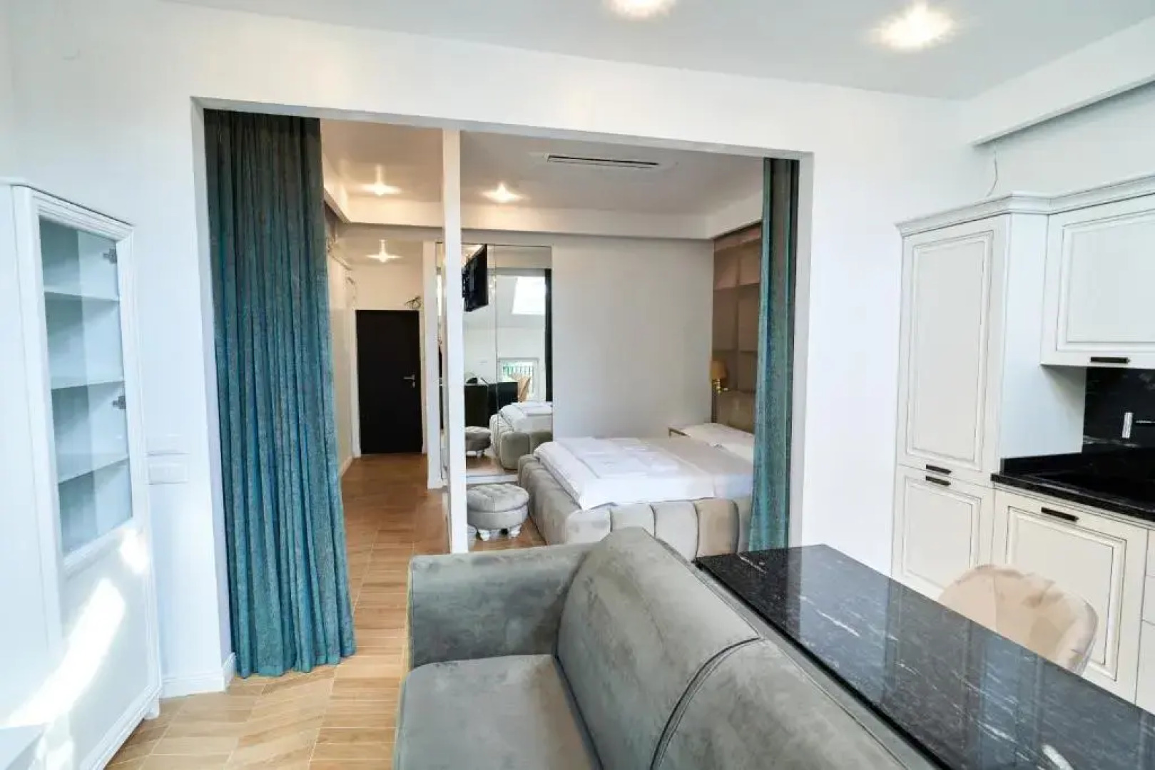 Studio Carolyne Bistrita