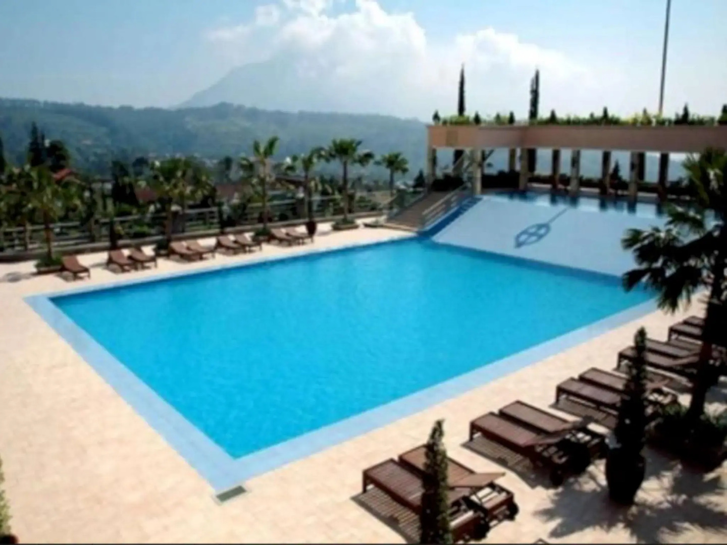 Royal Senyiur Hotel Pasuruan