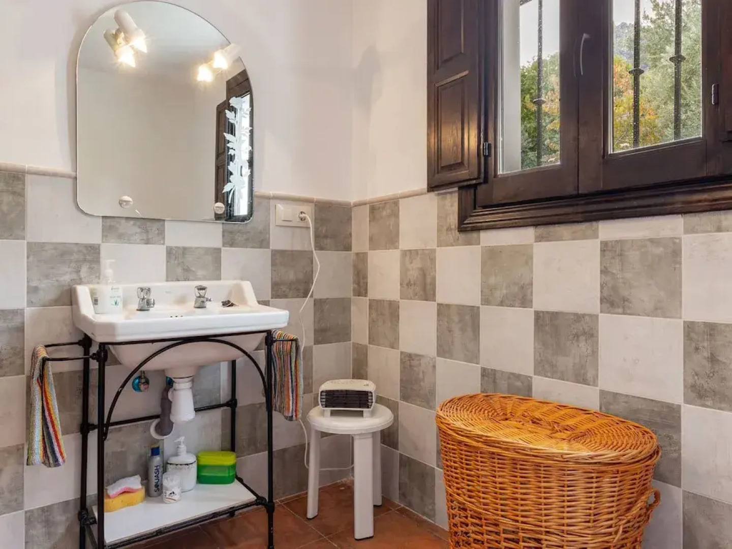 Easy-peasy Cottage in Albanchez de Mágina With Swimming Pool