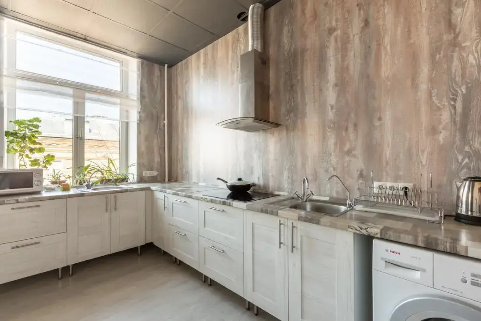 Отель «Ананас»