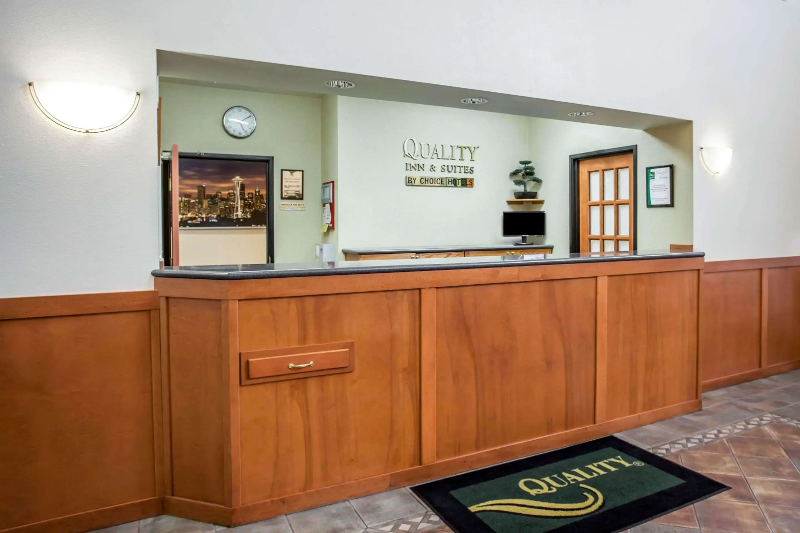 Quality Inn & Suites Federal Way - Seattle