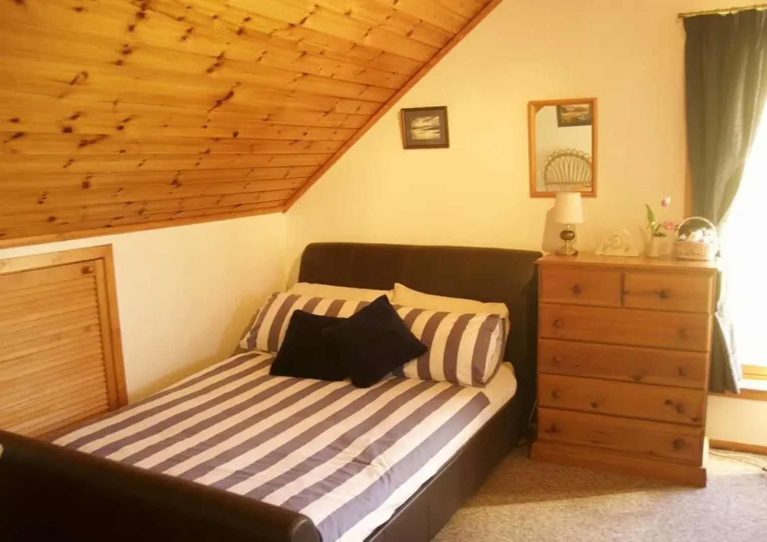 Westrow Lodge Bed & Breakfast