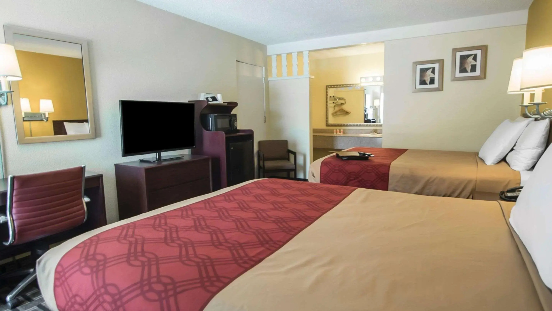 Super 8 by Wyndham Albuquerque Downtown
