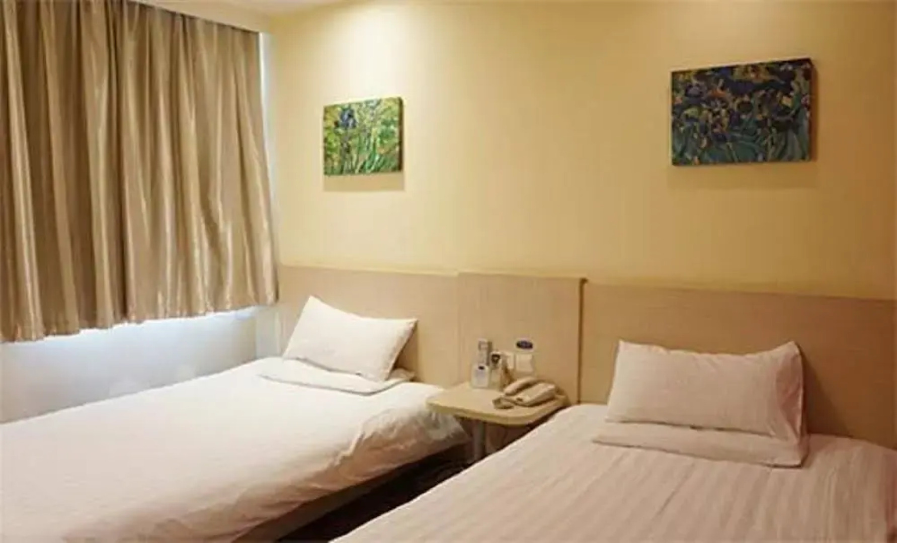 Hanting Express Zhenjiang Dashikou Store