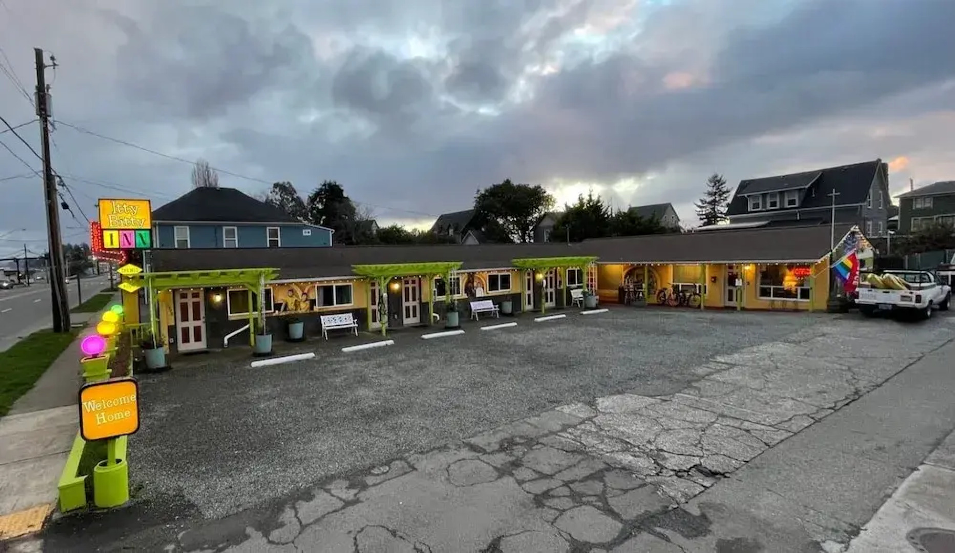 Itty Bitty Inn