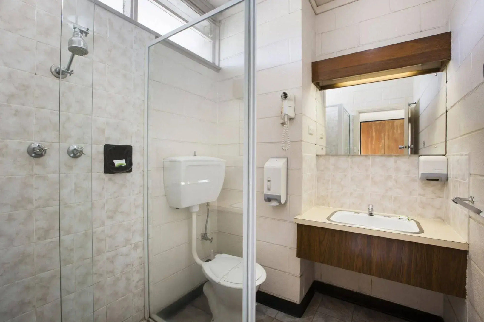 Nightcap at Morwell Hotel