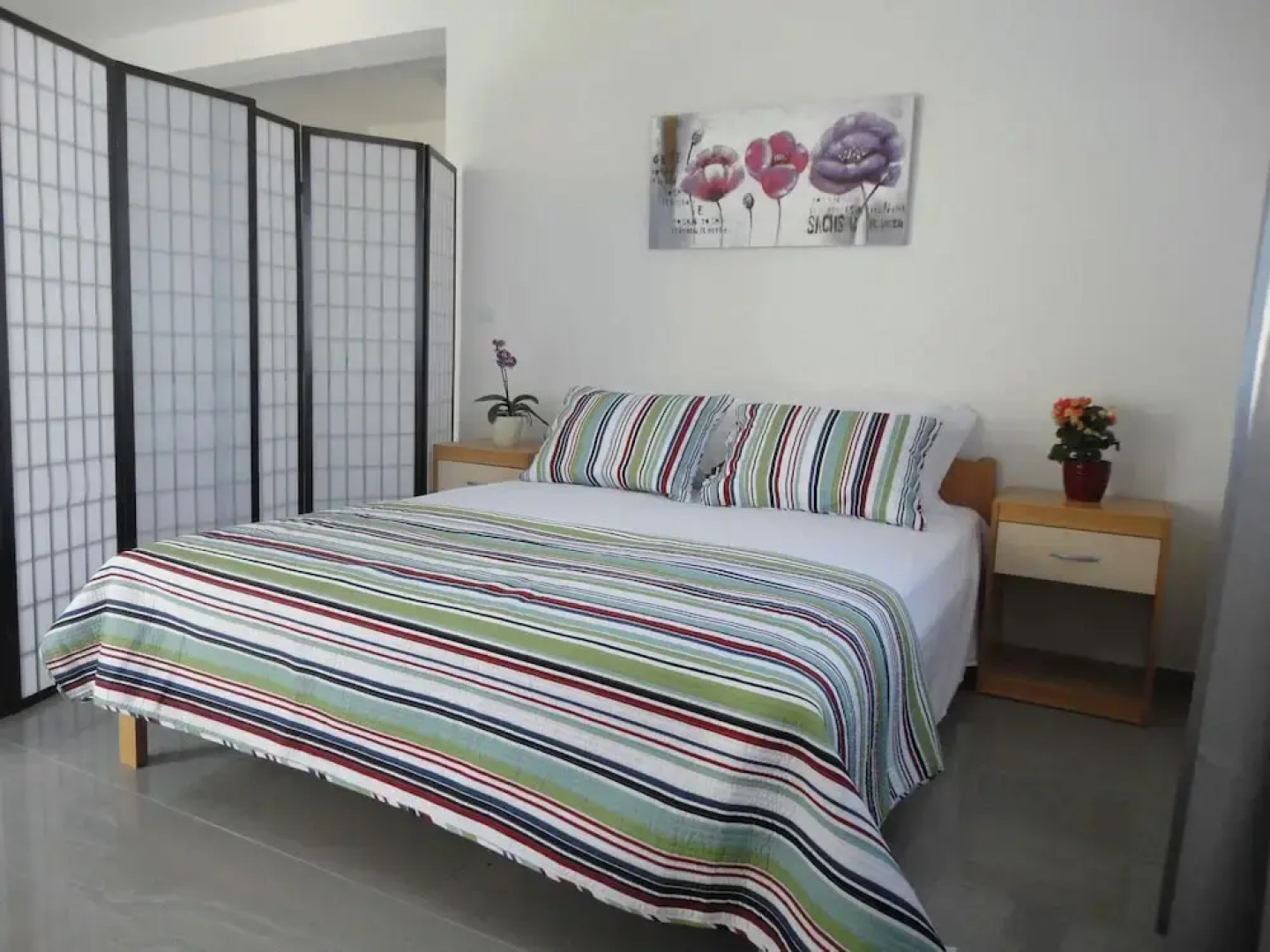 Lovely Apartment With Terrace and Gorgeous sea View. Near the Beach !