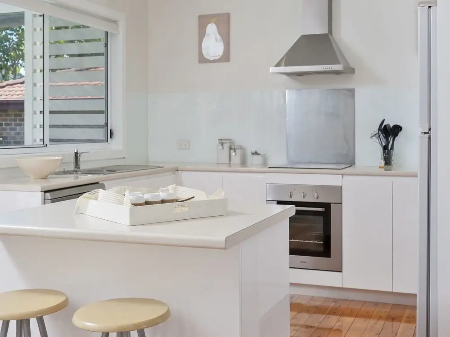 Rubys Retreat', 44 Achilles Street - pet friendly, aircon & boat parking