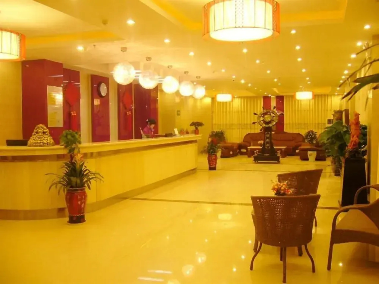 Meiyijia Business Hotel