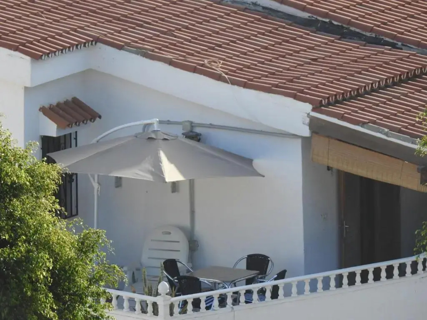 La Palmera1 casa al primer piso con 2 dormitorios - Two Bedroom House on the first floor --- La Palmera 2 casa en planta baja con 1 dormitorio, One Bedroom House on the Ground Floor