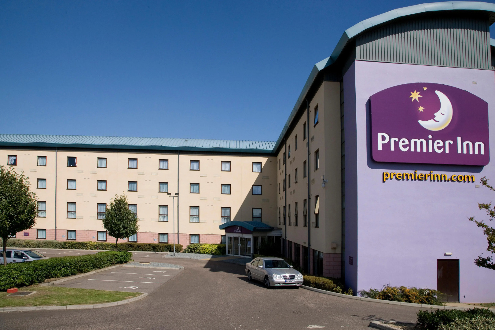 Premier Inn Thurrock West