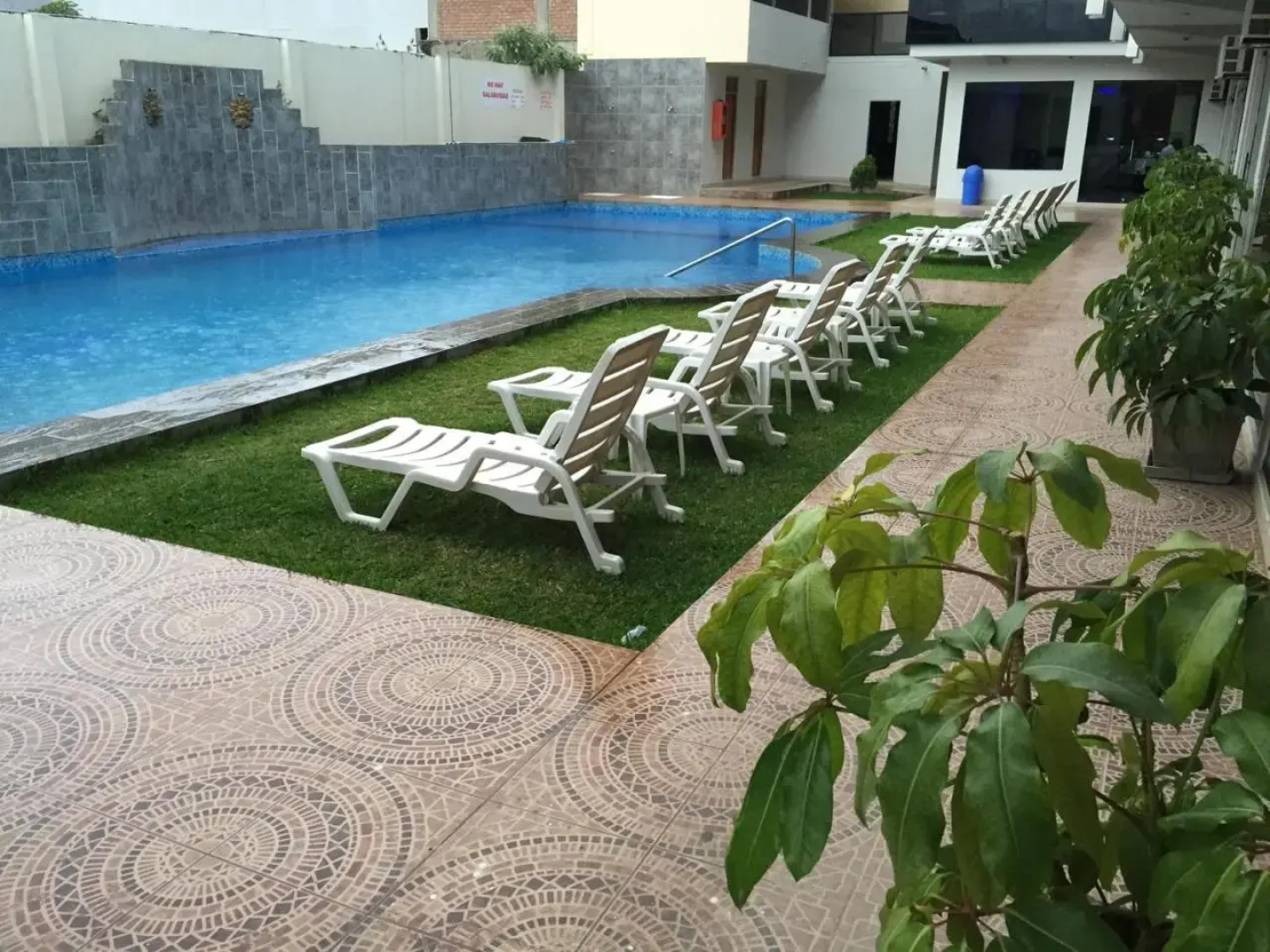 La Estancia Hotel