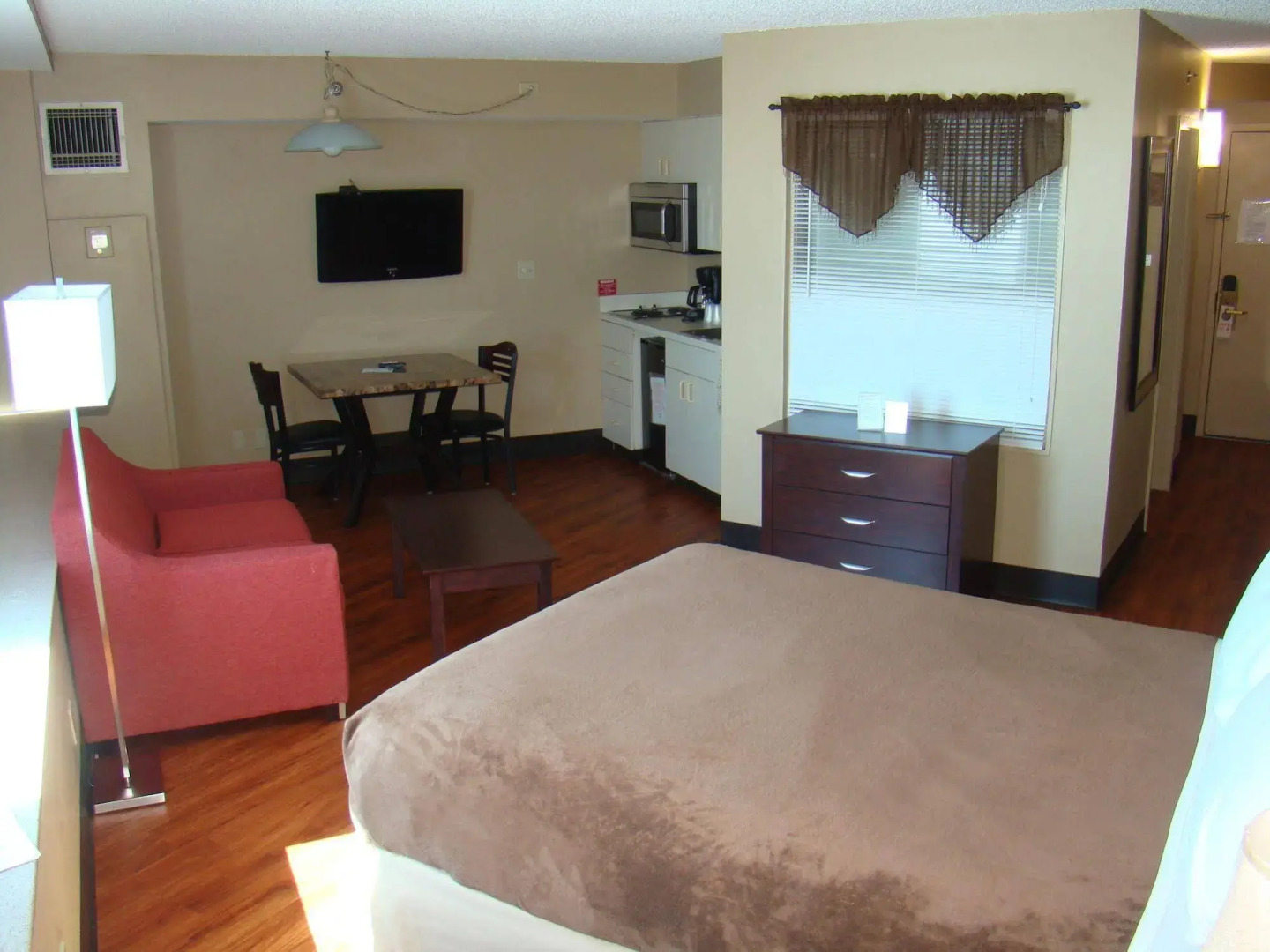 Atlantic Palace Suites