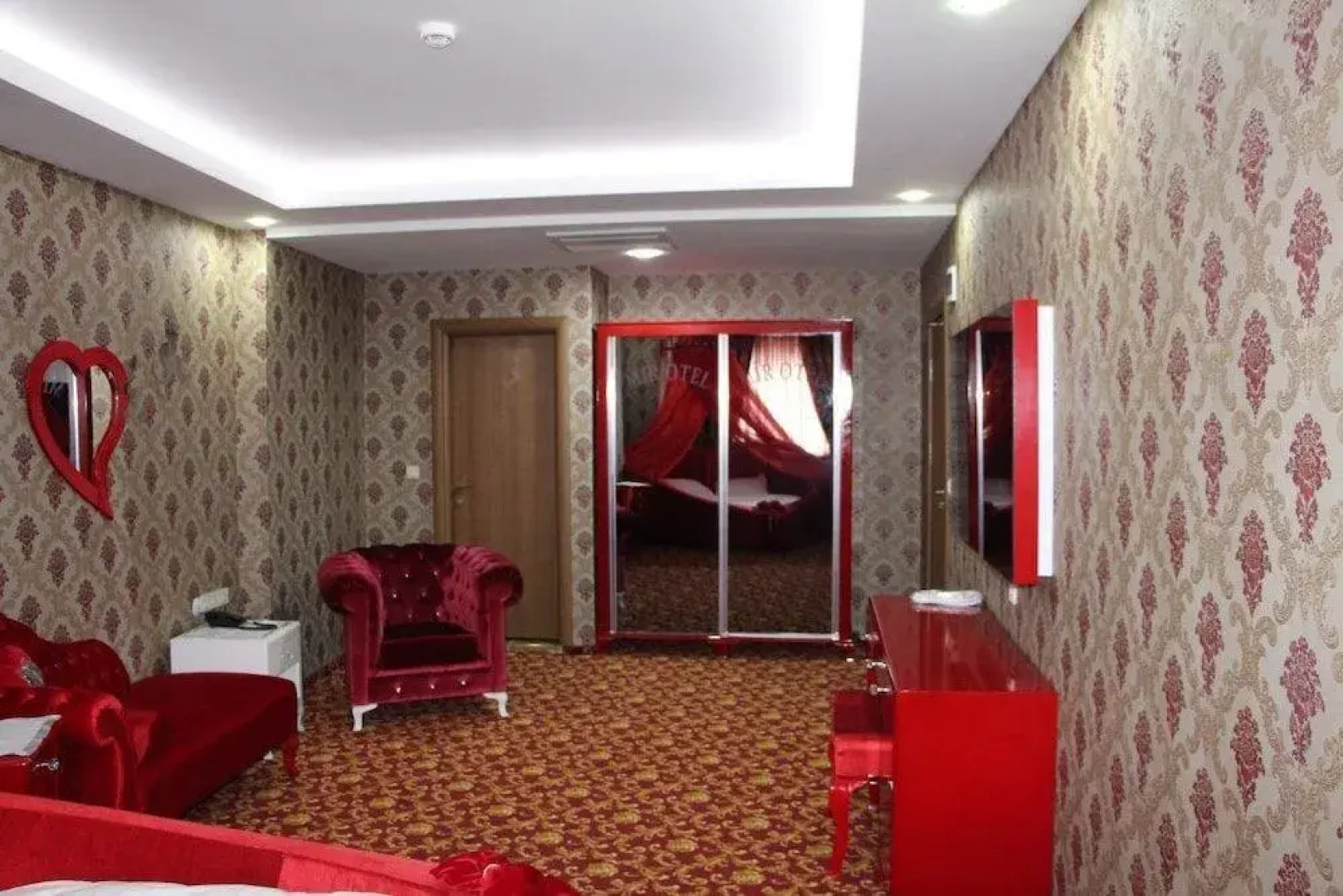 Mus Mir Hotel Saray
