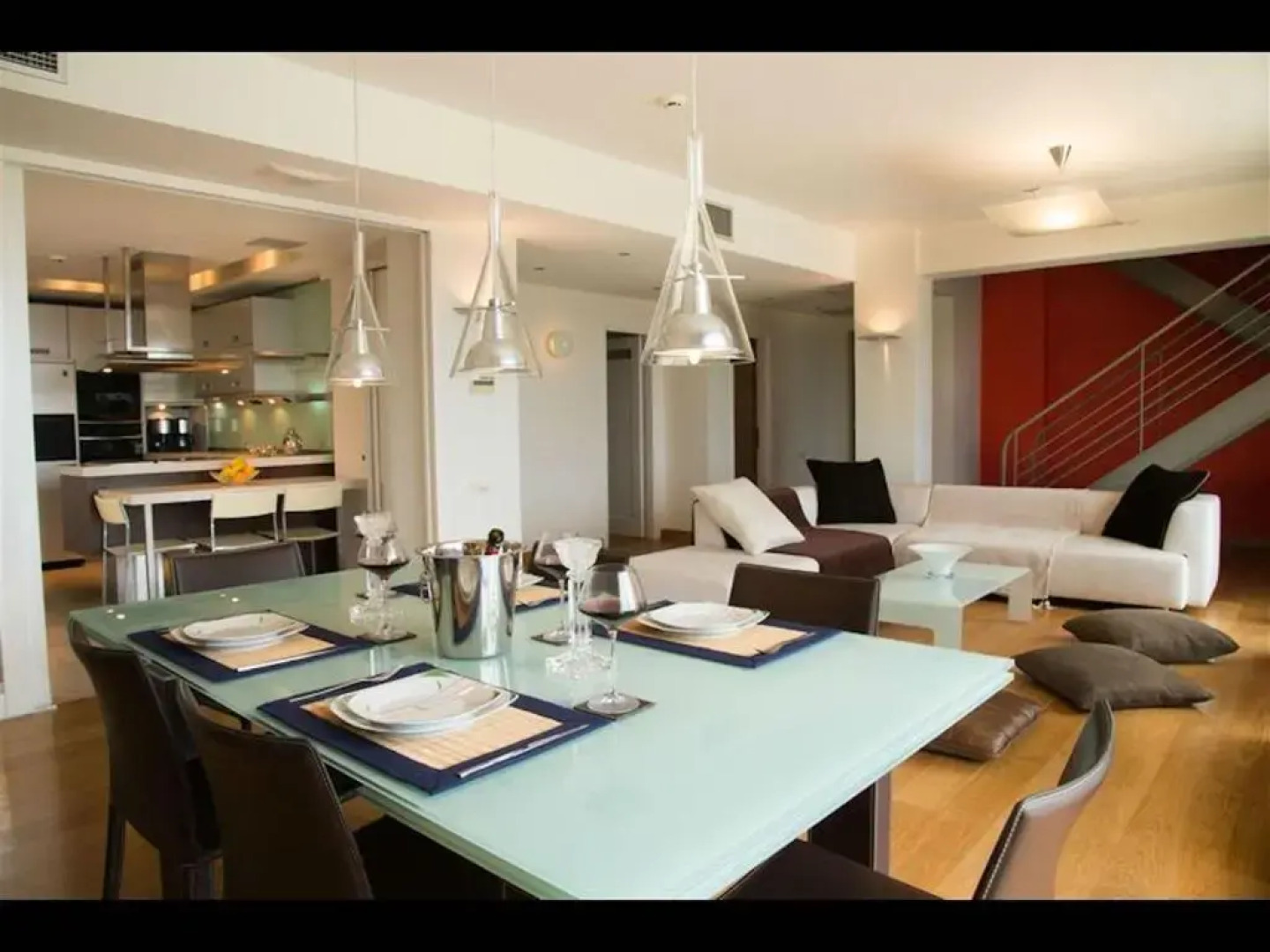 Luxury Villa Beachfront 5 Bedrooms 10-12 Persons