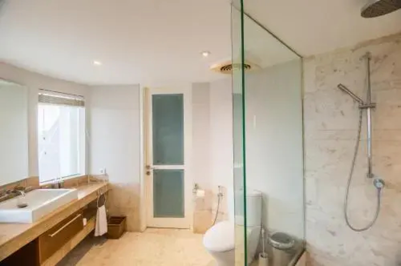 Villa Six Karang Kembar