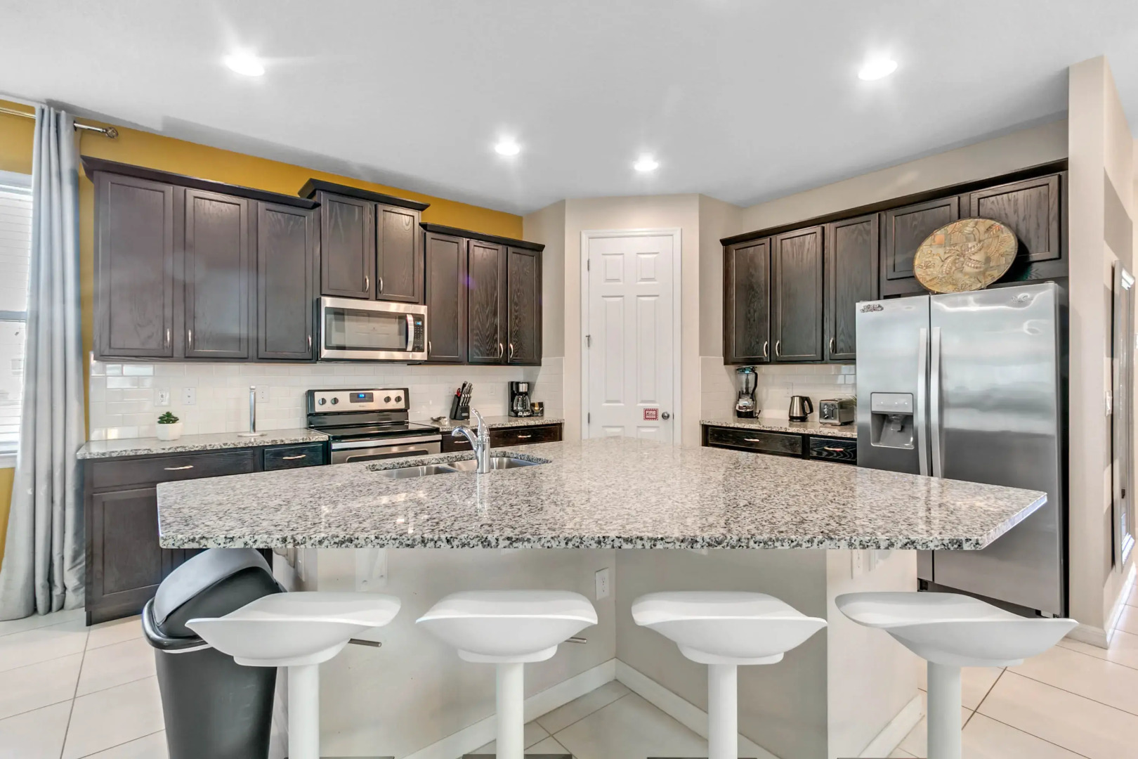 5 Bedrooms / 5.5 Bathrooms / Solara (1620 HG), Kissimmee, US