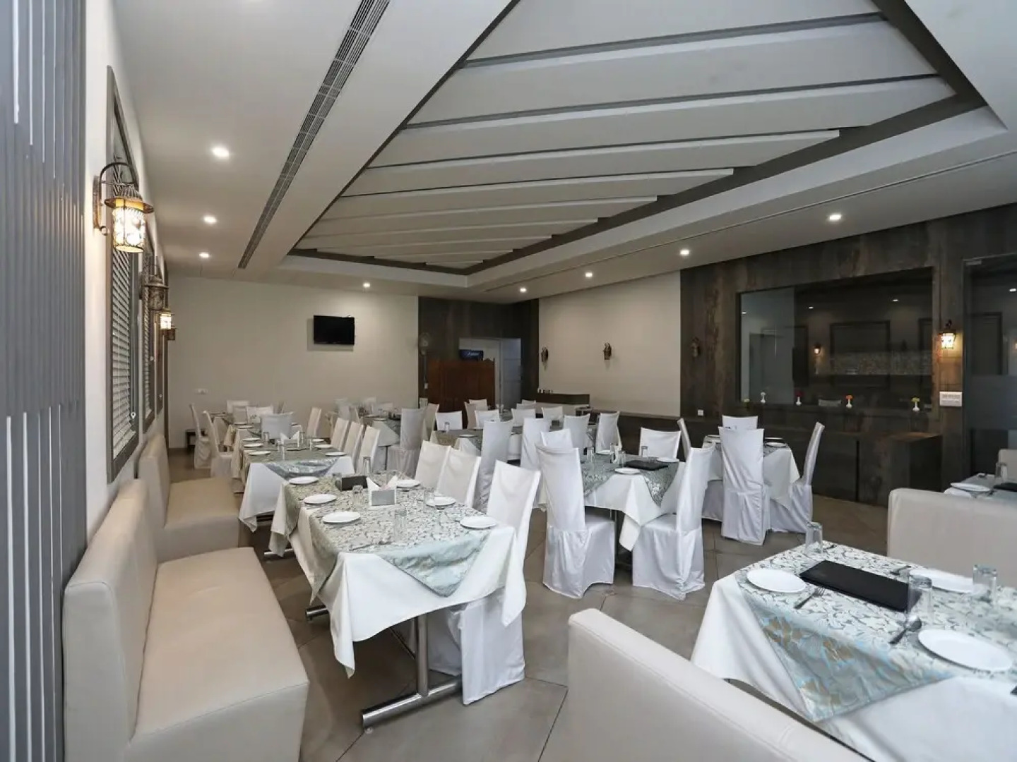 OYO 15153 Rudraksh Hotel & Resort