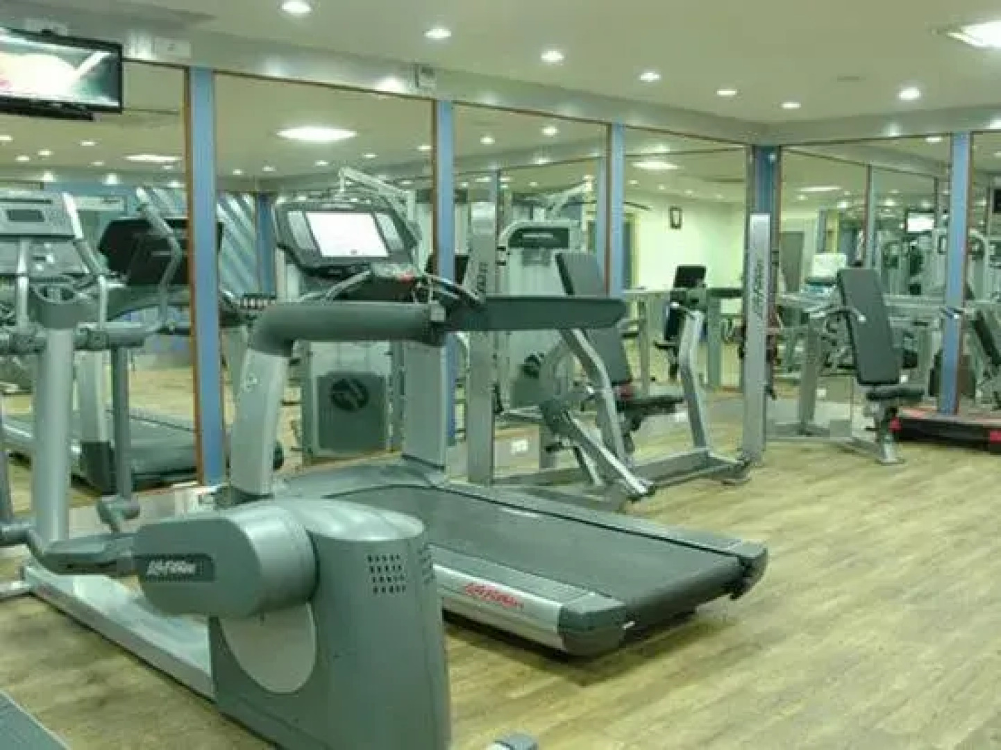 Sandesh The Prince - 4 Star Hotel