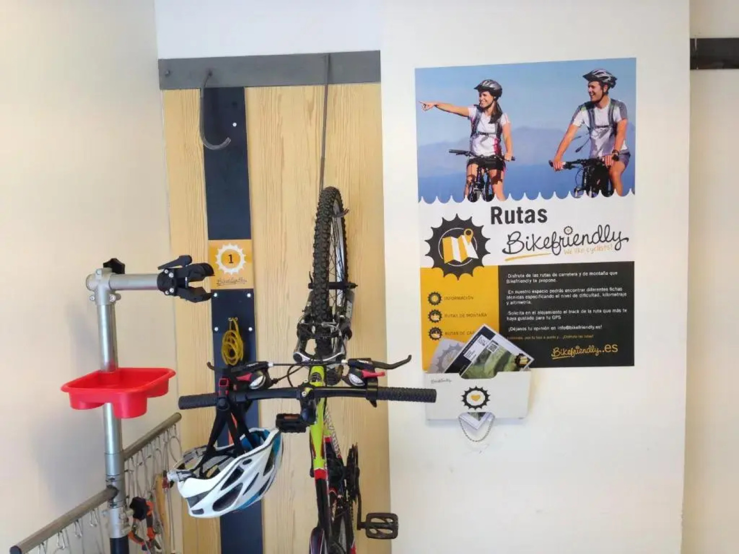 Tierra De Biescas Hotel