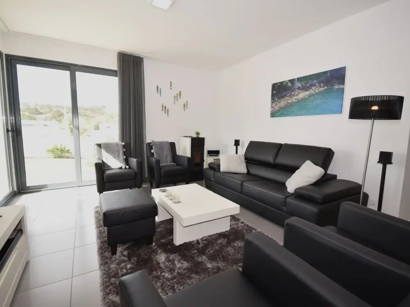 Family Villa With Terrace and Pool