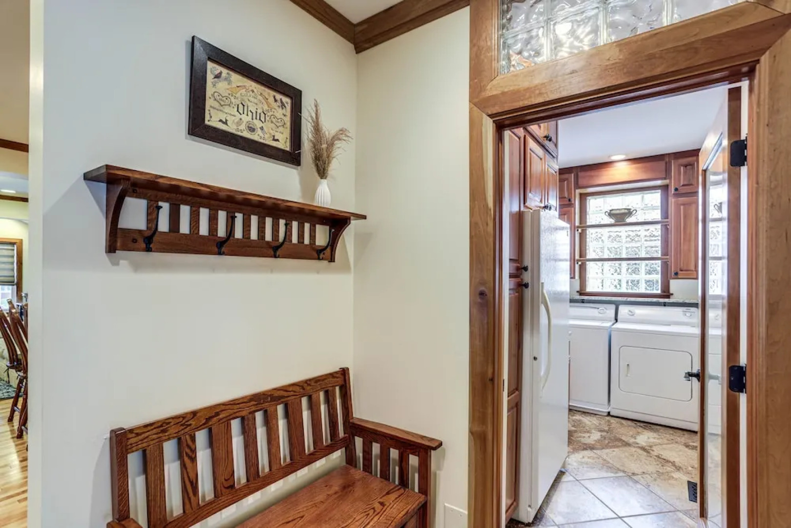 Warm & Cozy Mansfield Home: Deck, Gas Fire Table!