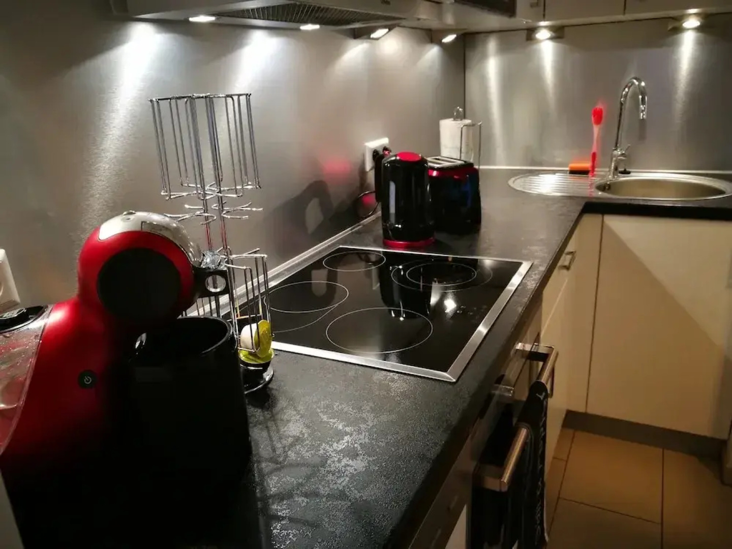 SHS Suite Home Sweet Strassen III