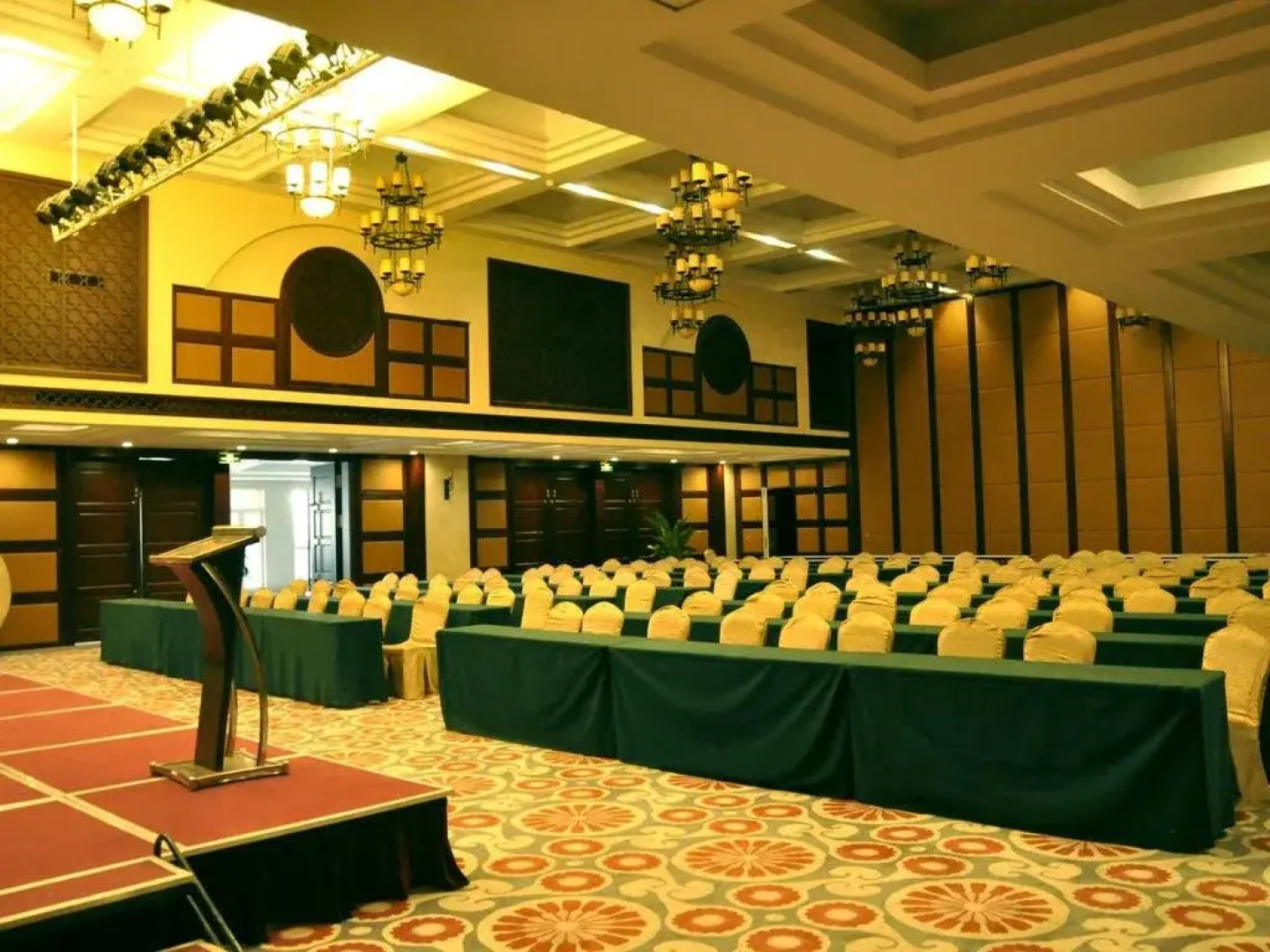 Zhongcheng Holiday Hotel