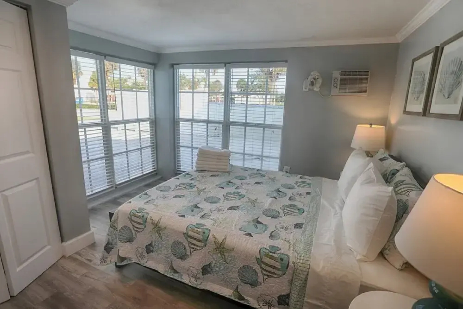 Billy Goat Franks`s Key West Experience