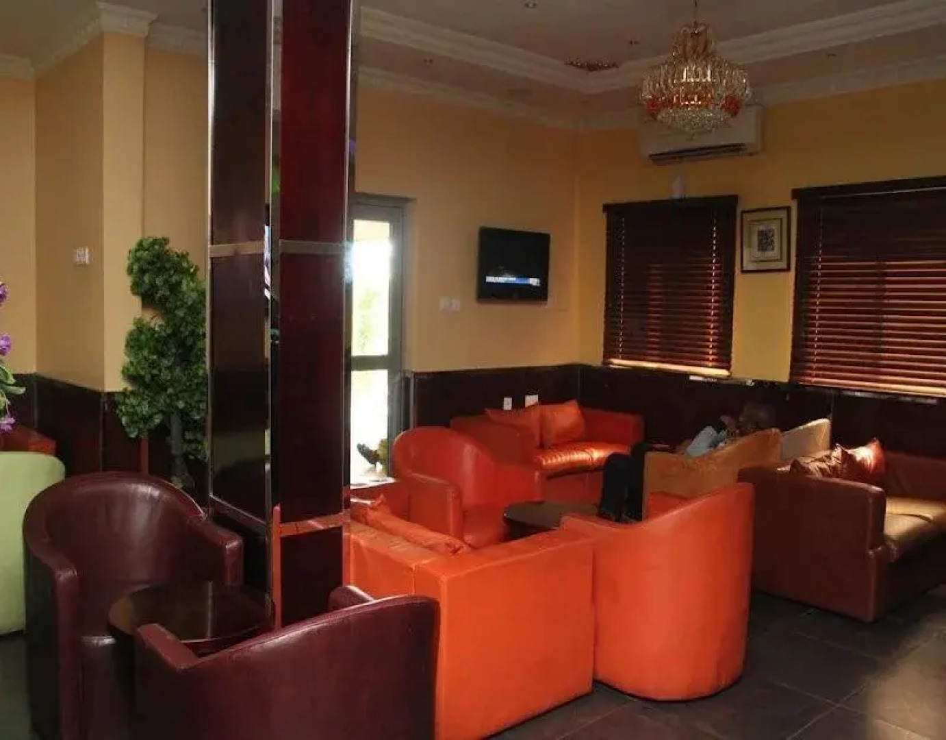 Carat 24 Business Hotel and Suites LTD