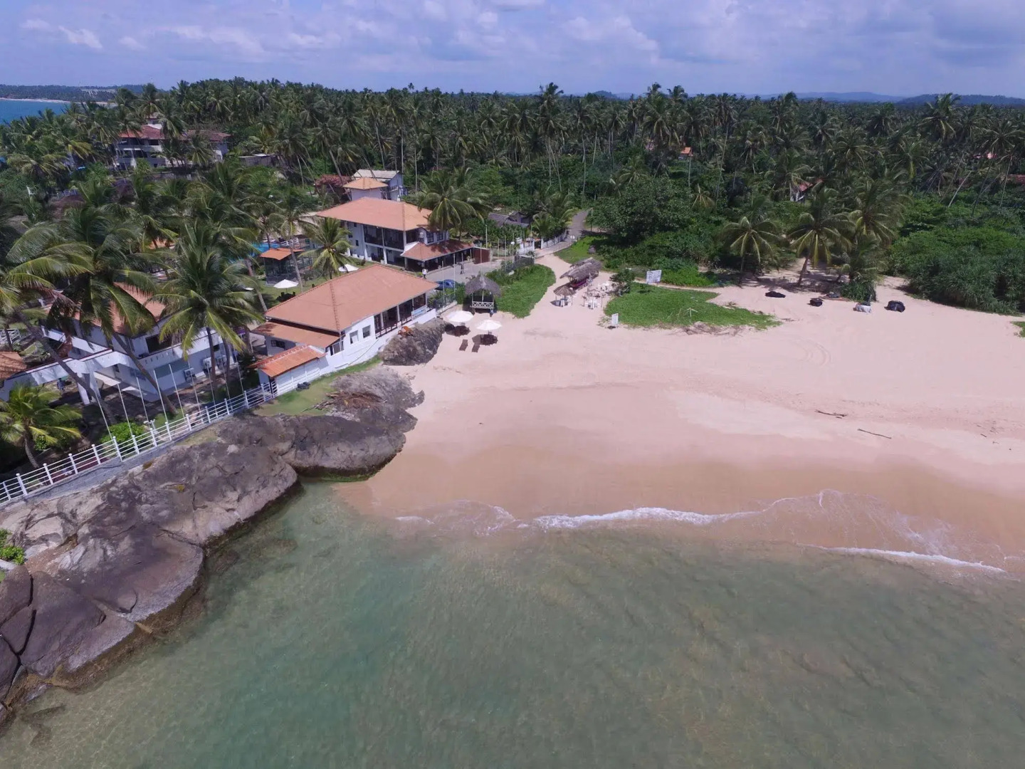 White Villa Resort Aungalla